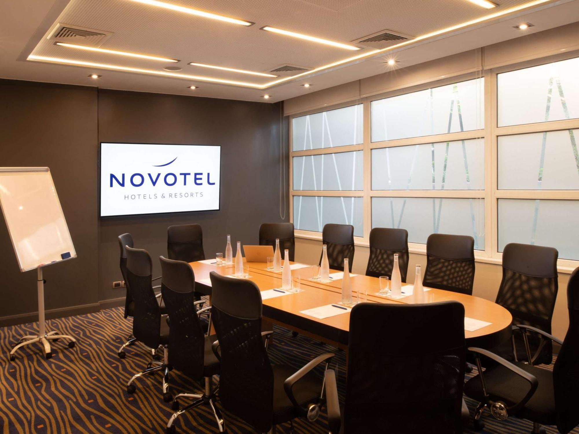 Novotel Santiago Vitacura Exterior foto
